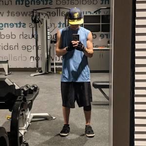 Meet your Posher, Dominic